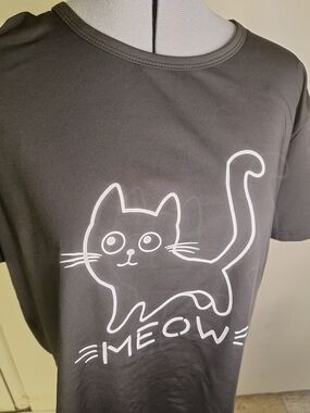 Black Kitty- Meow Tee  Shirt     Size Large